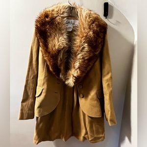 Two piece wool skirt suit with fox fur collar